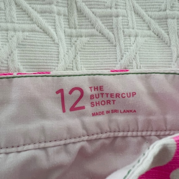 Euc Lilly Pulitzer Tusk in Sun elephant Buttercup shorts, 12 - Picture 2 of 4